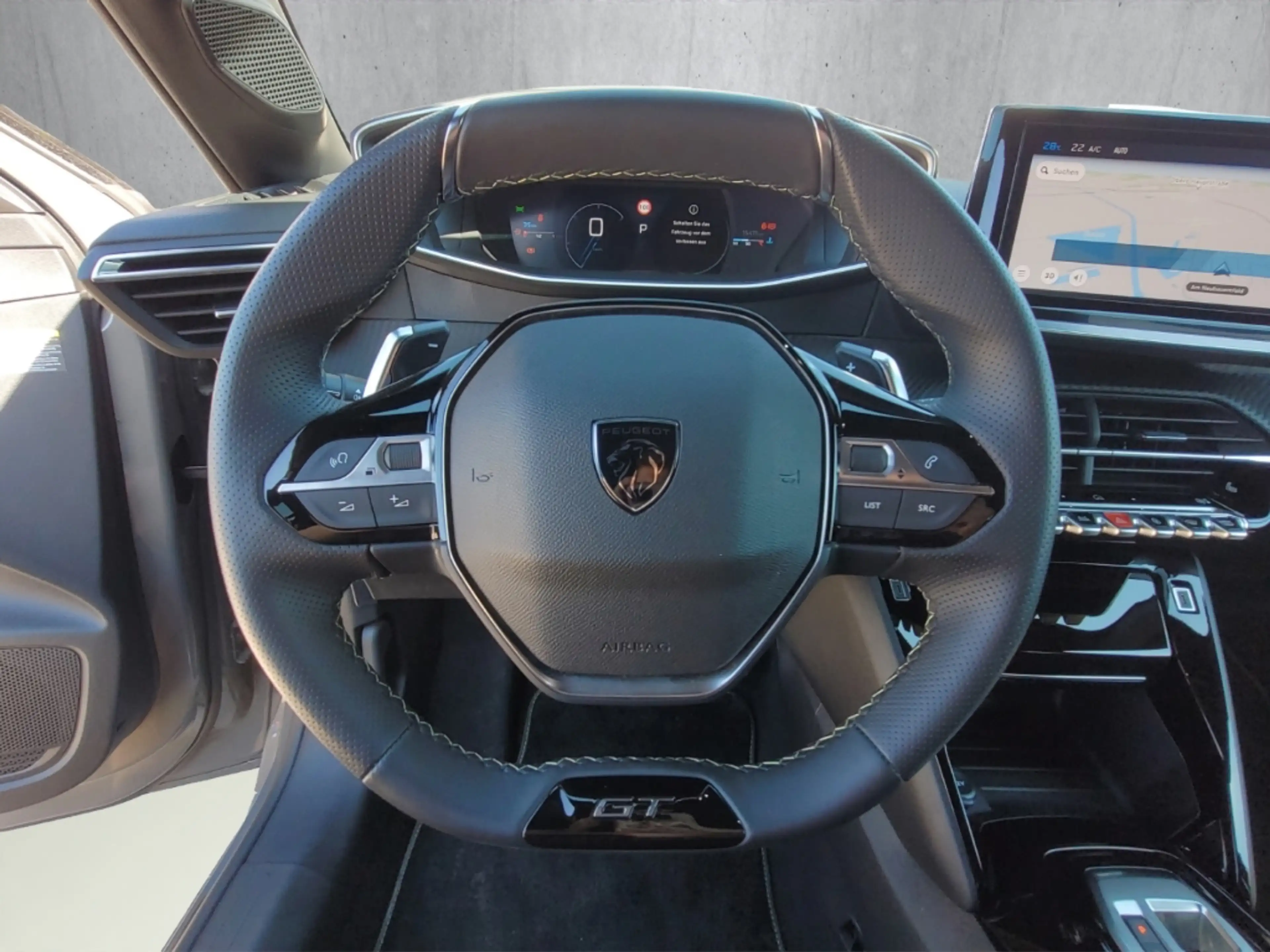 Peugeot 208 GT HYBRID 100 LED CarPlay DAB+ Kamera Keyless+ — photo 10
