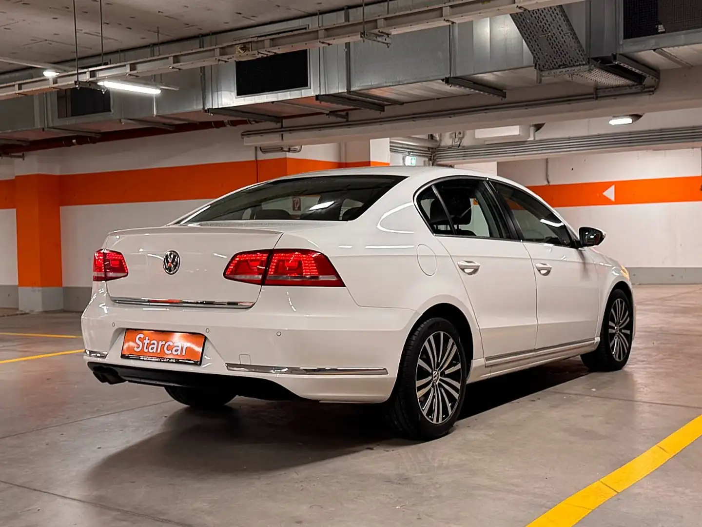 Volkswagen Passat Sport BMT 2,0 TDI*R-LINE*BI-XENON*NAVI* Bianco - 2