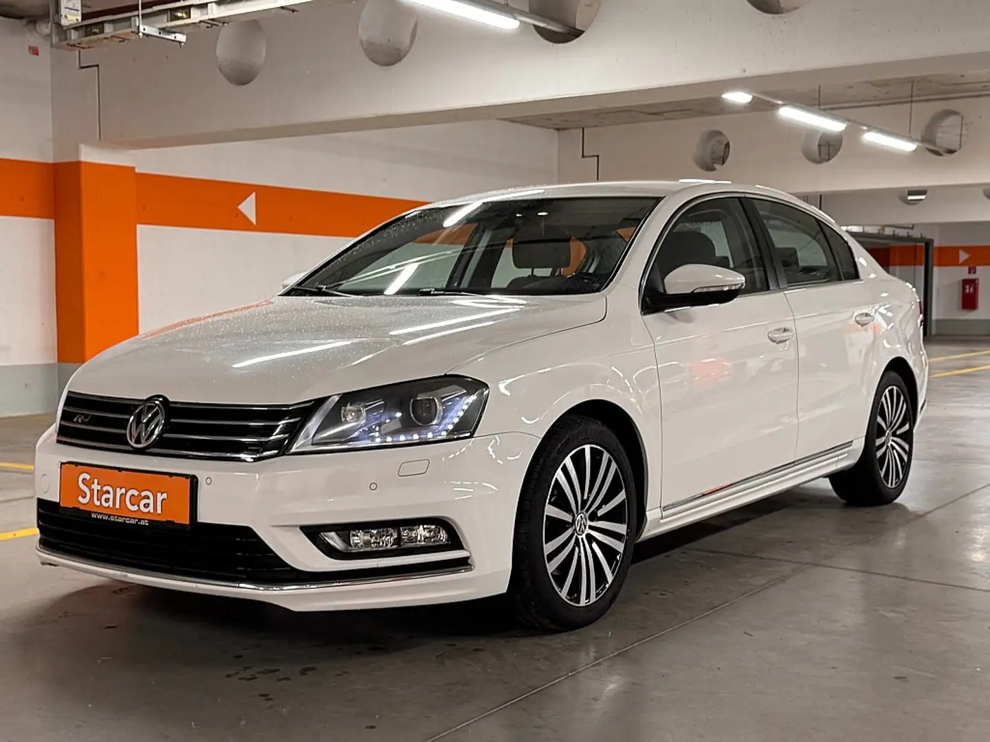 Volkswagen Passat Sport BMT 2,0 TDI*R-LINE*BI-XENON*NAVI* Bianco - 1
