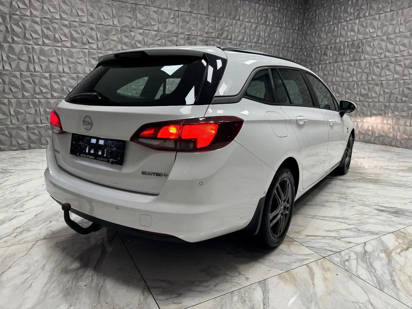 Opel Astra ST 1.6 Diesel 120 Jahre Desing *112.506km* Weiß - 2