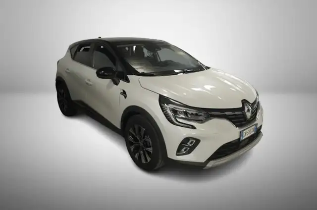 Renault Captur view 3