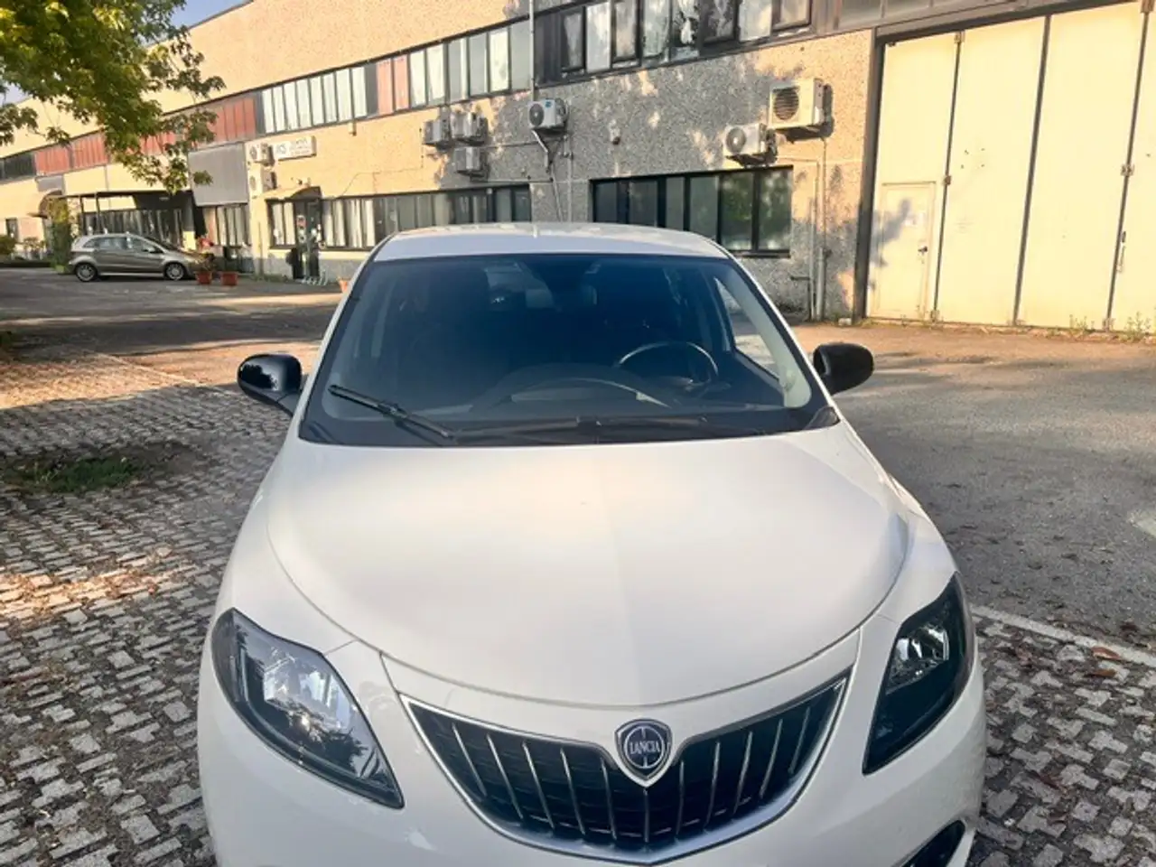Lancia Ypsilon 2024 — фото 11