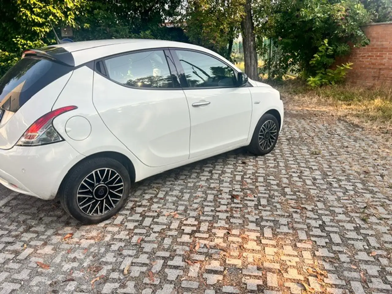 Lancia Ypsilon 2024 — фото 9