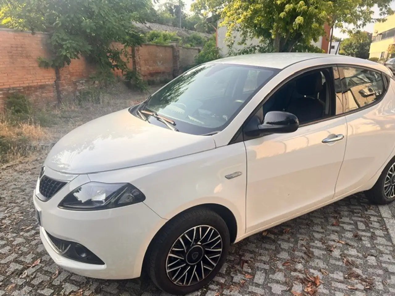 Lancia Ypsilon 2024