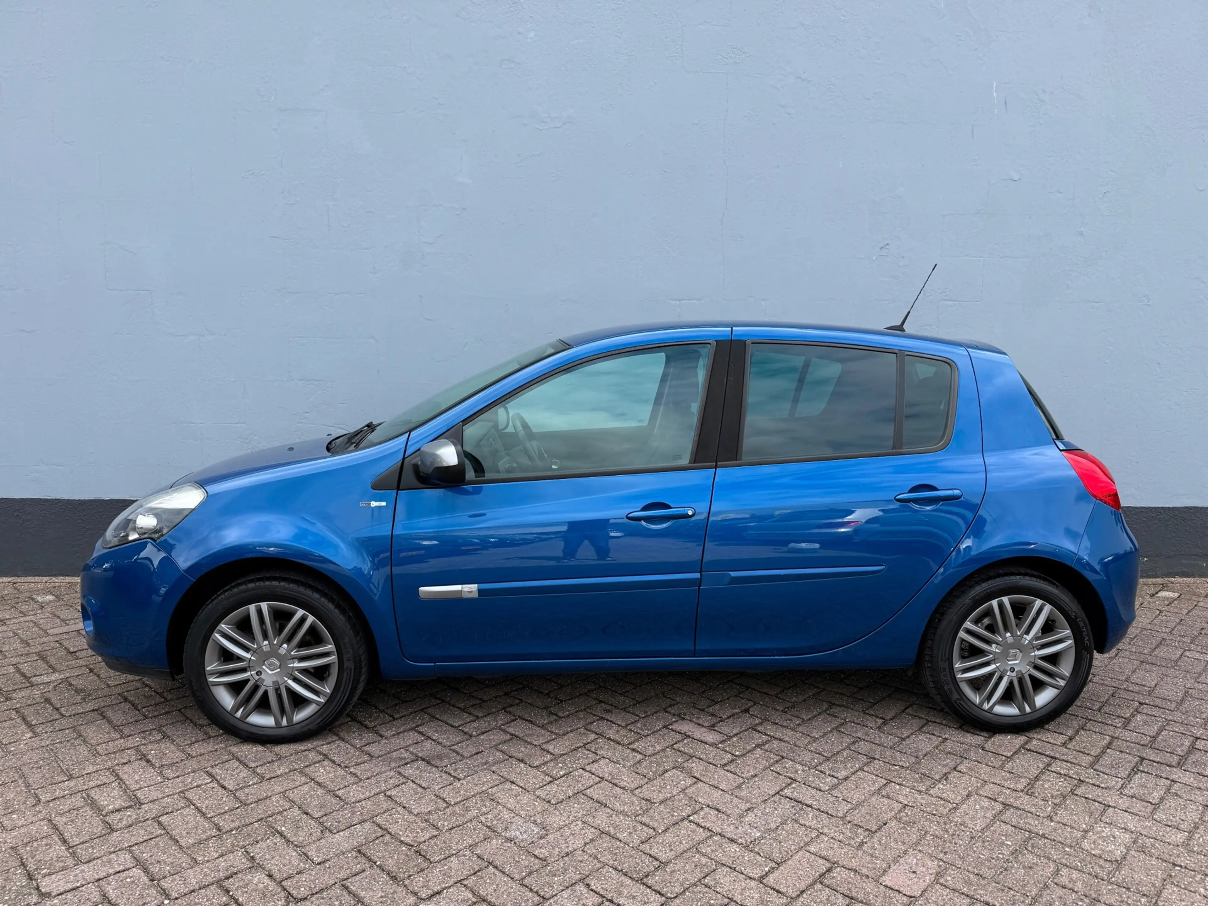 Renault Clio 1.6 Night & Day Automaat - Cruise Control — photo 2