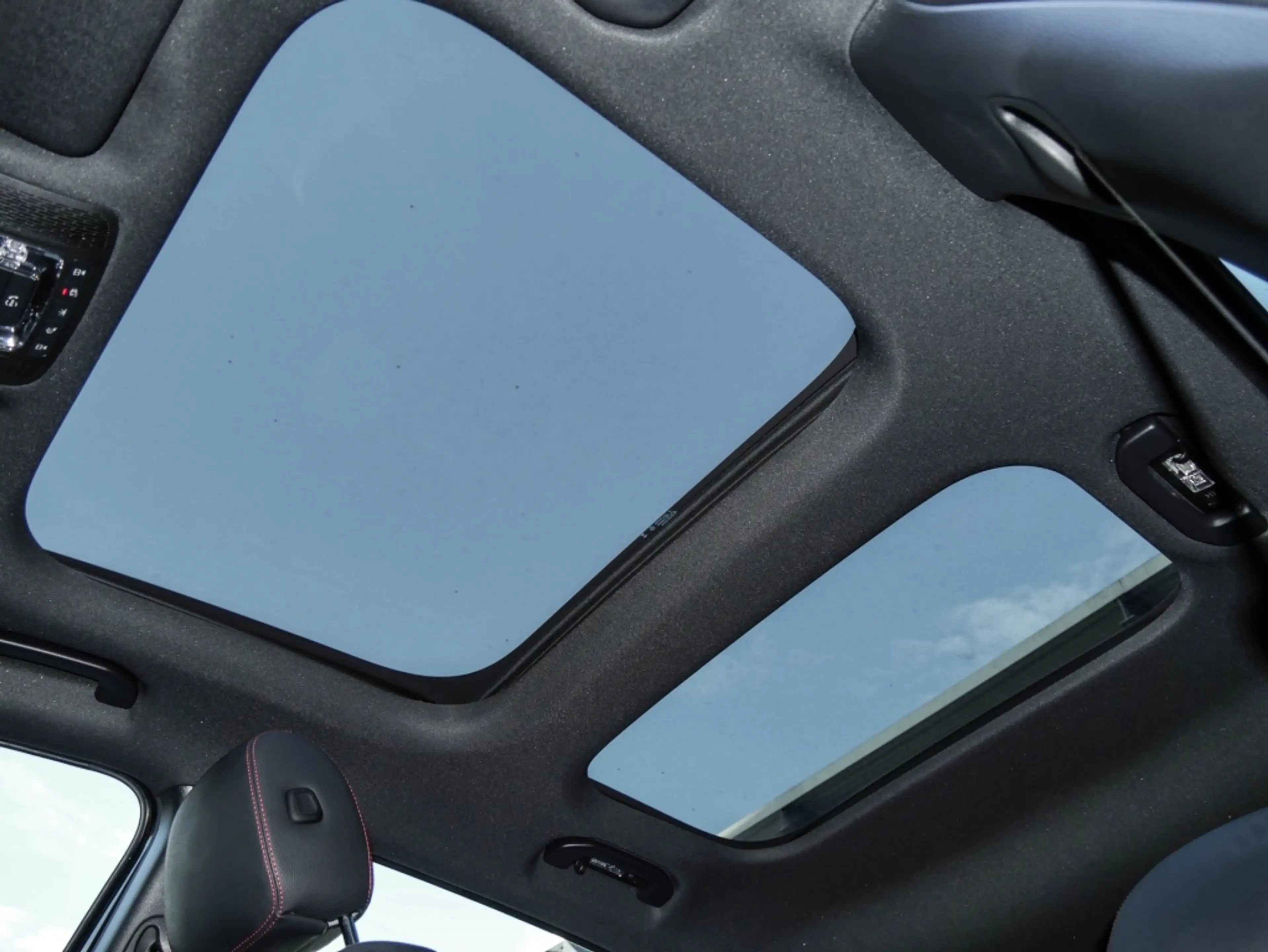 Mercedes-Benz B 200 d AMG-Sport/Pano/360/Dist/MLB/Keyl/HUD/18" — photo 15