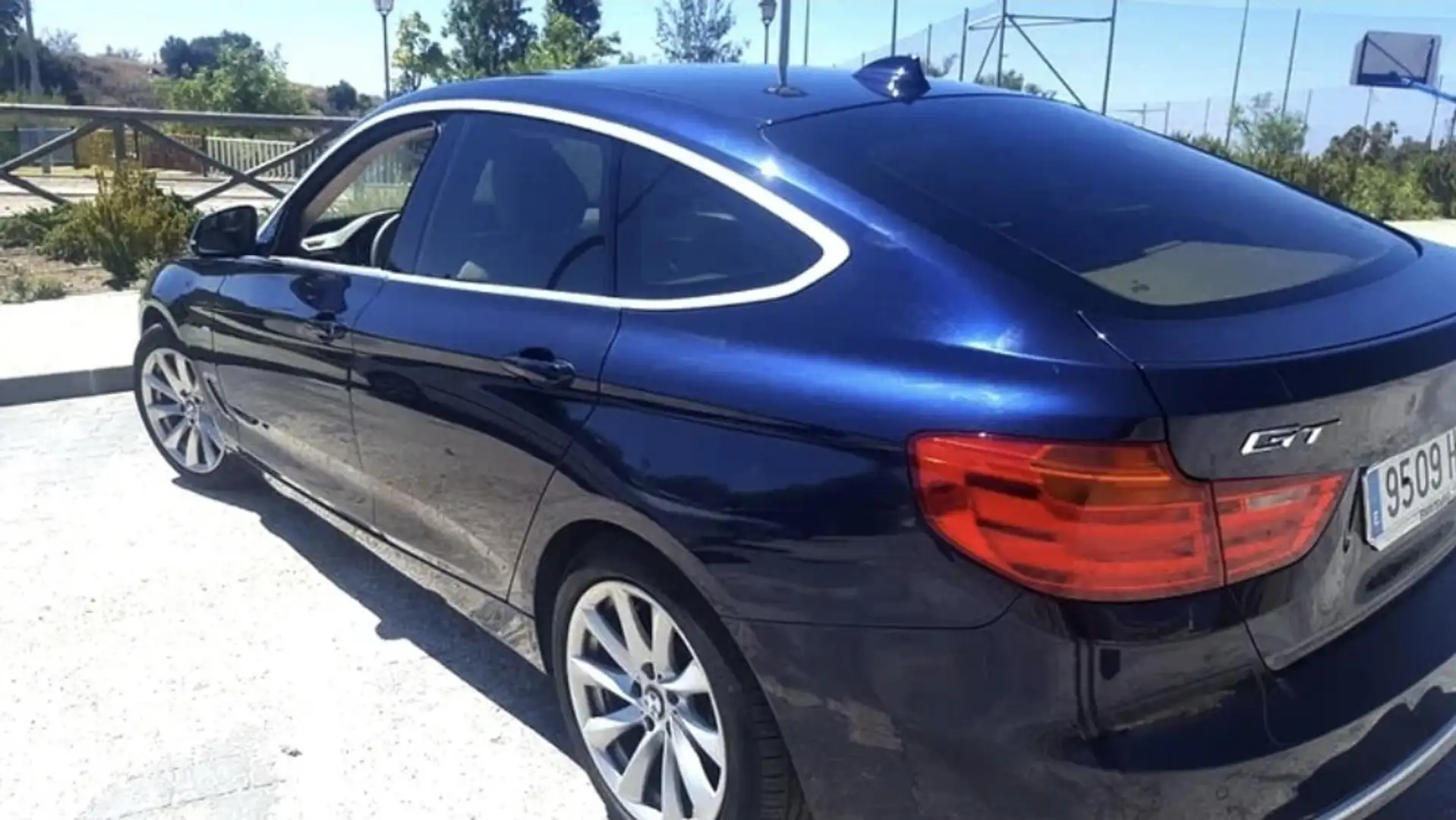 BMW 320 320d GT Aut. Modern Line - 1