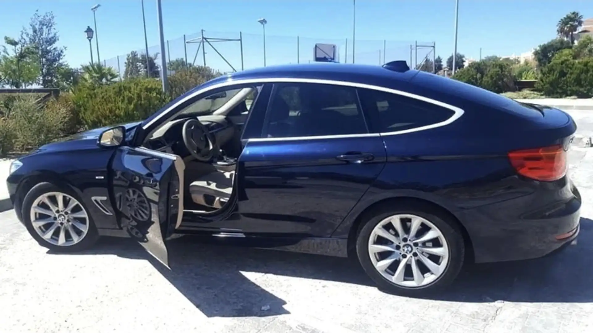 BMW 320 320d GT Aut. Modern Line - 2