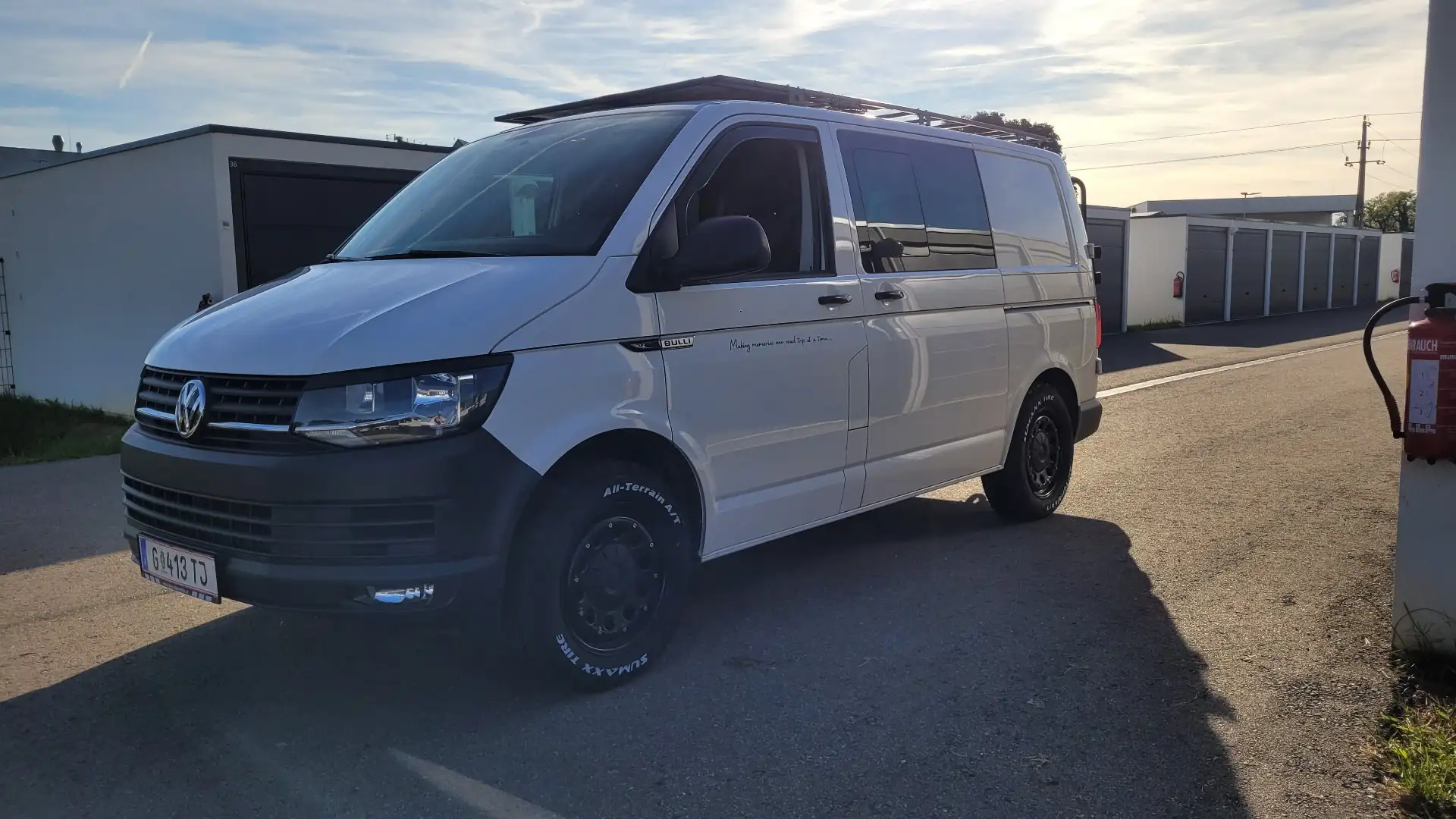 Volkswagen T6 Transporter - 1