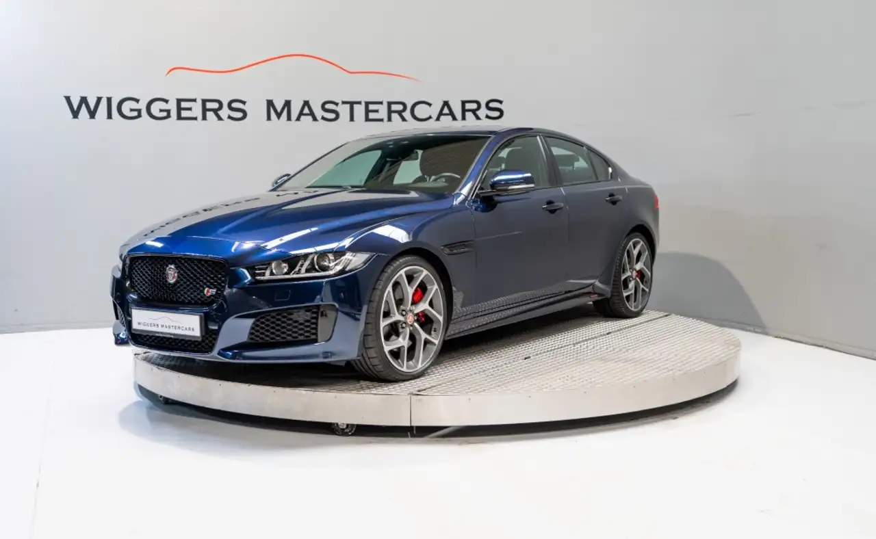 Jaguar XE