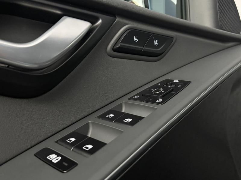 Kia e-Niro EV Plus Advanced 64.8 kWh — photo 36
