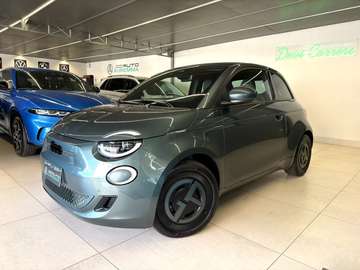 42 KW GIORGIO ARMANI POCHI ESEMPLARI
