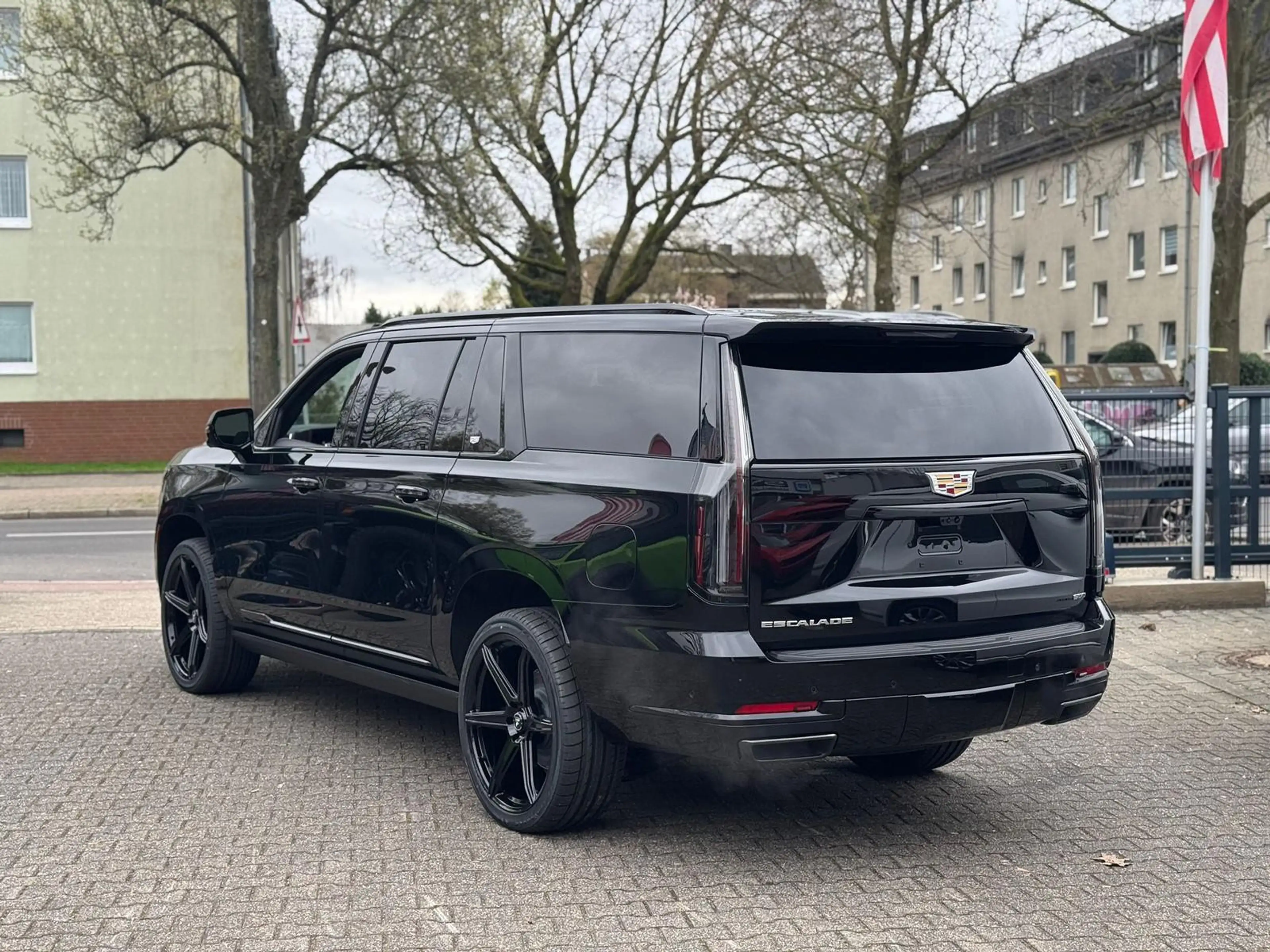 Cadillac Escalade ESV 6.2 V8 Platinum Sport 2026 ABV +24" — photo 7