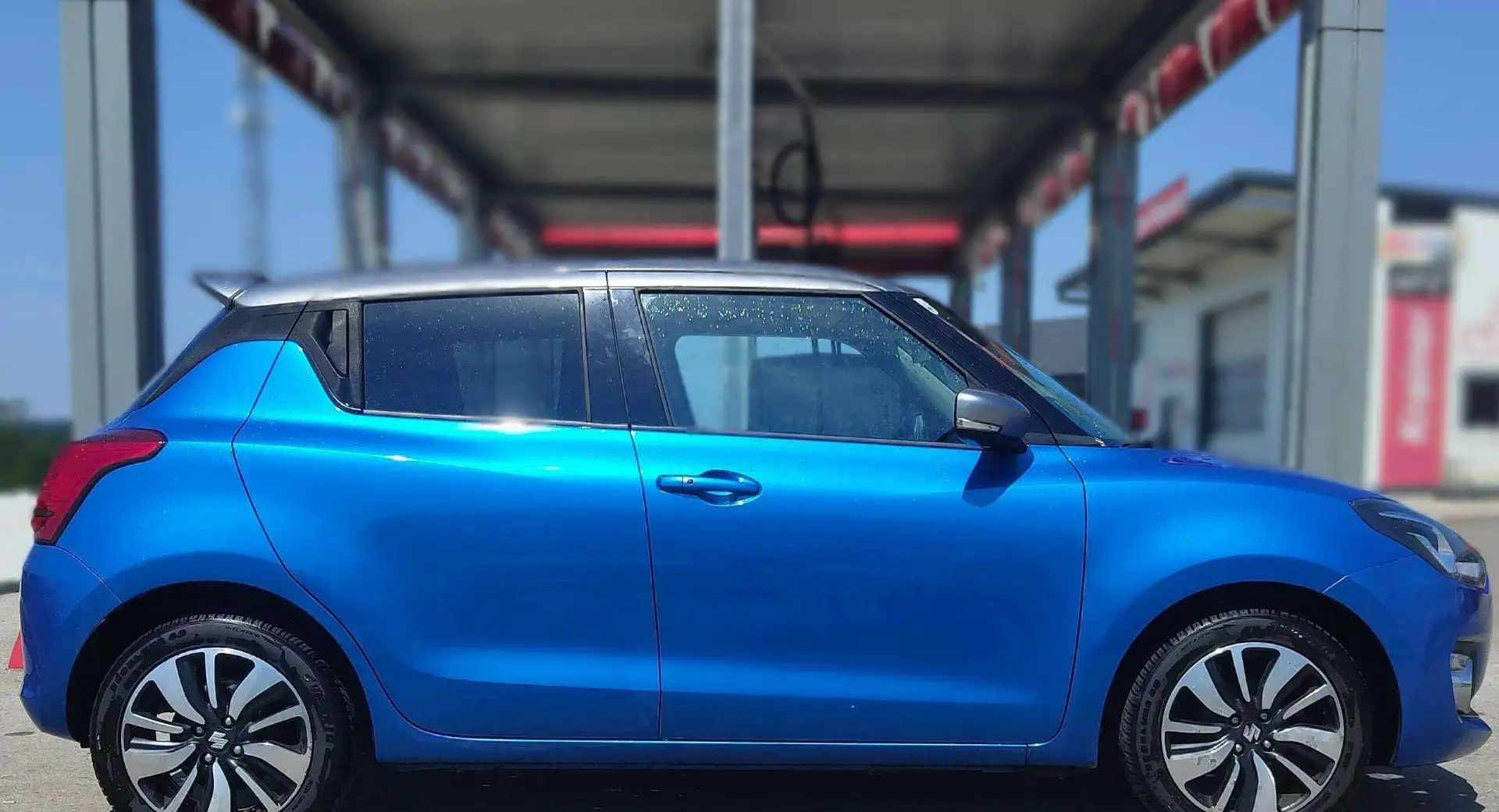Suzuki Swift Suzuki Swift 1.0 DITC SHVS Flash Limousine Blau - 2