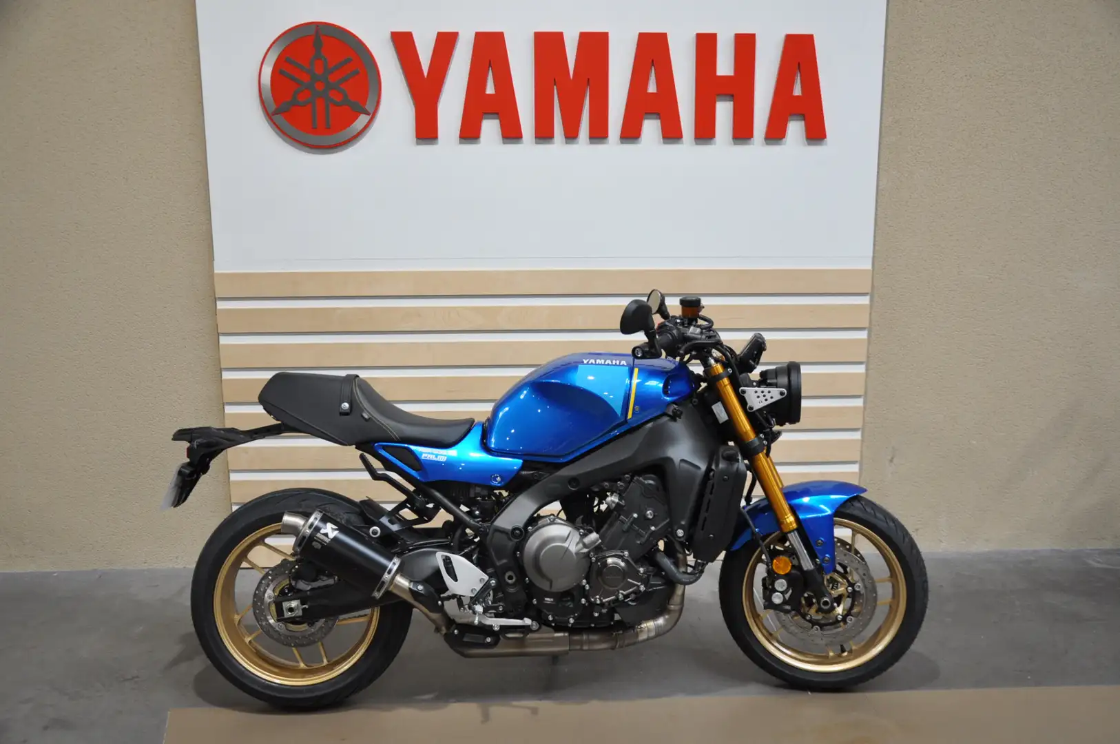 Yamaha XSR 900 Bleu - 1