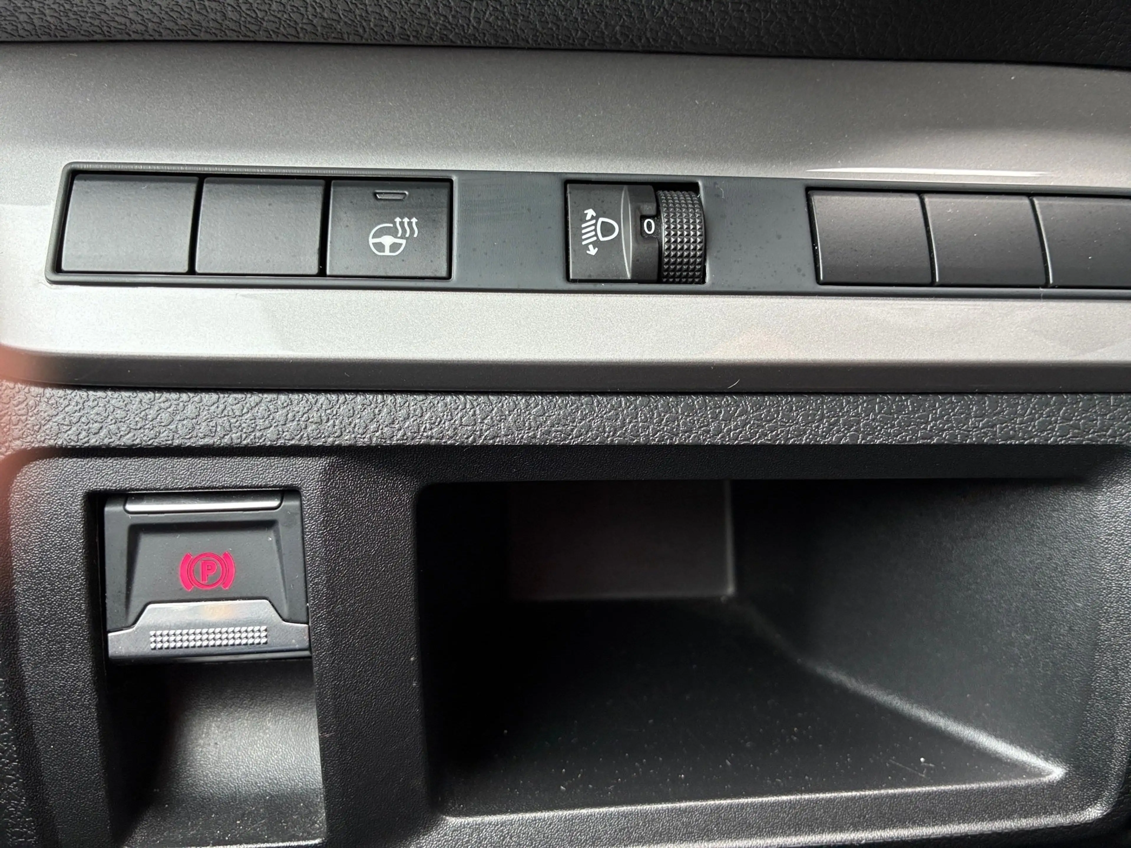 Peugeot Traveller 2.0 BlueHDi 180 L3 LED — photo 28