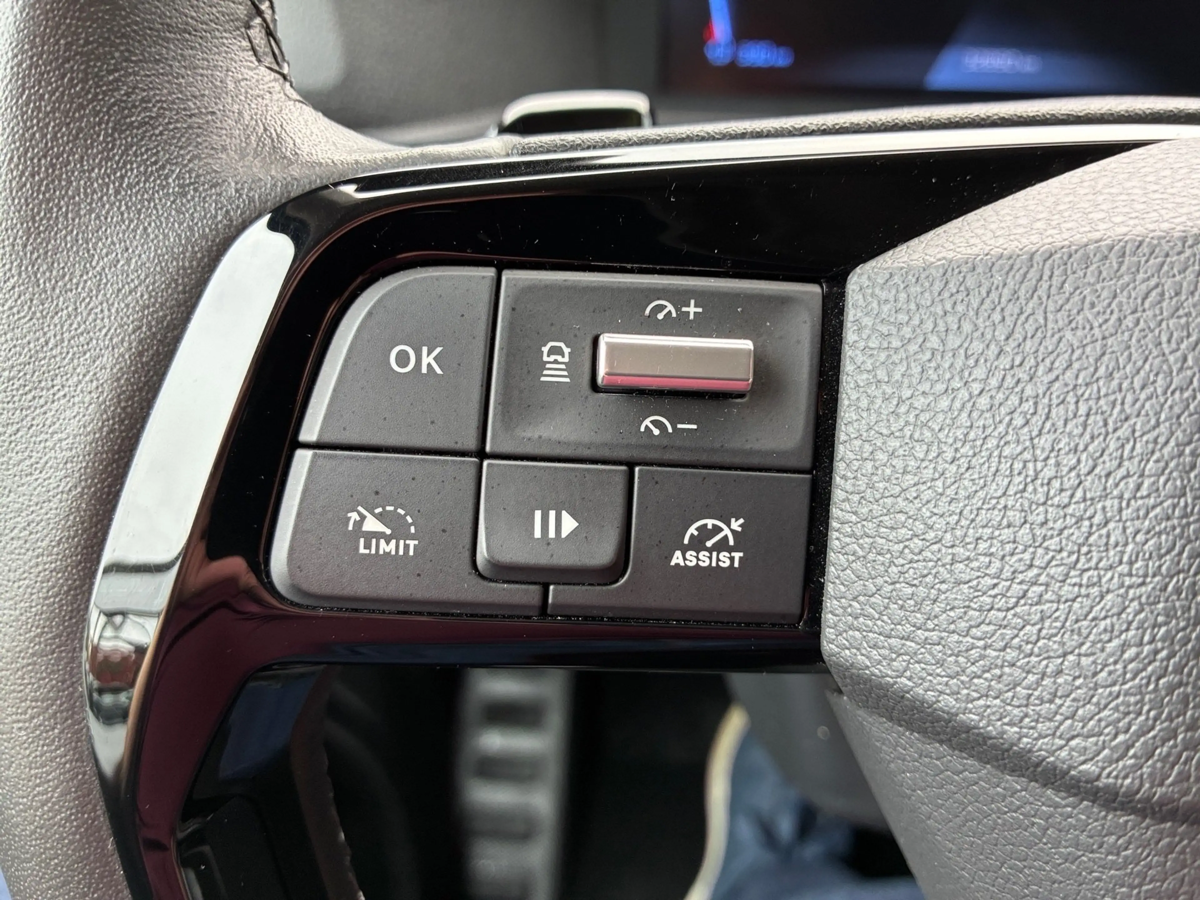 Peugeot Traveller 2.0 BlueHDi 180 L3 LED — photo 24
