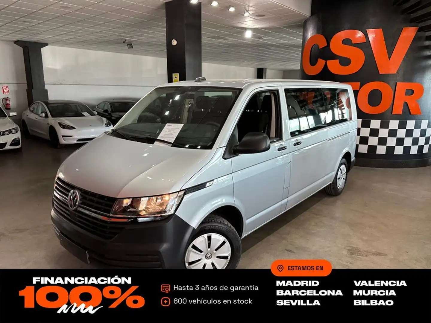 Volkswagen Transporter 2.0TDI 110CV COMBI L2 Plateado - 1
