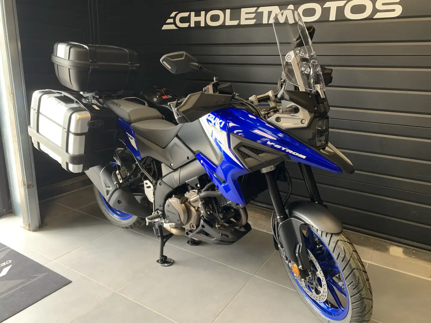 Suzuki V-Strom 1050 Albastru - 2