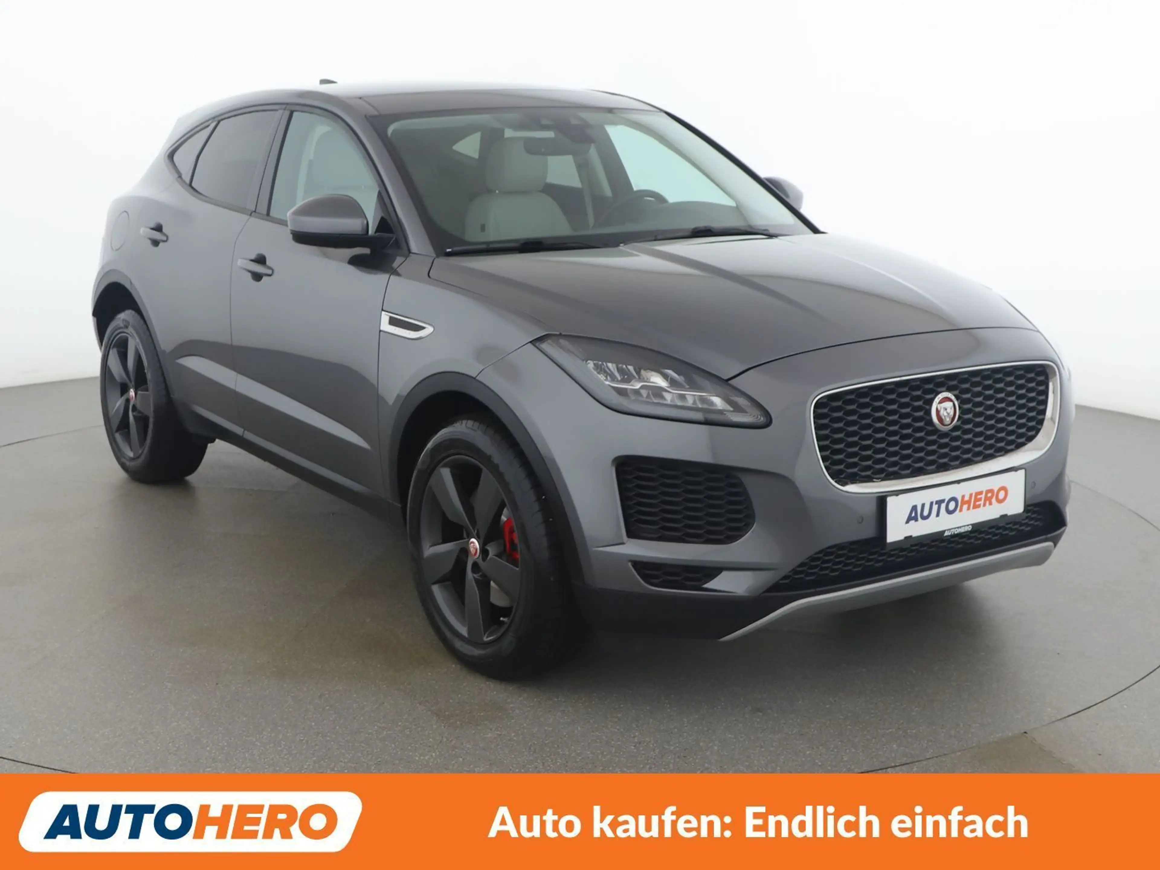 Jaguar E-Pace P250 AWD — photo 8