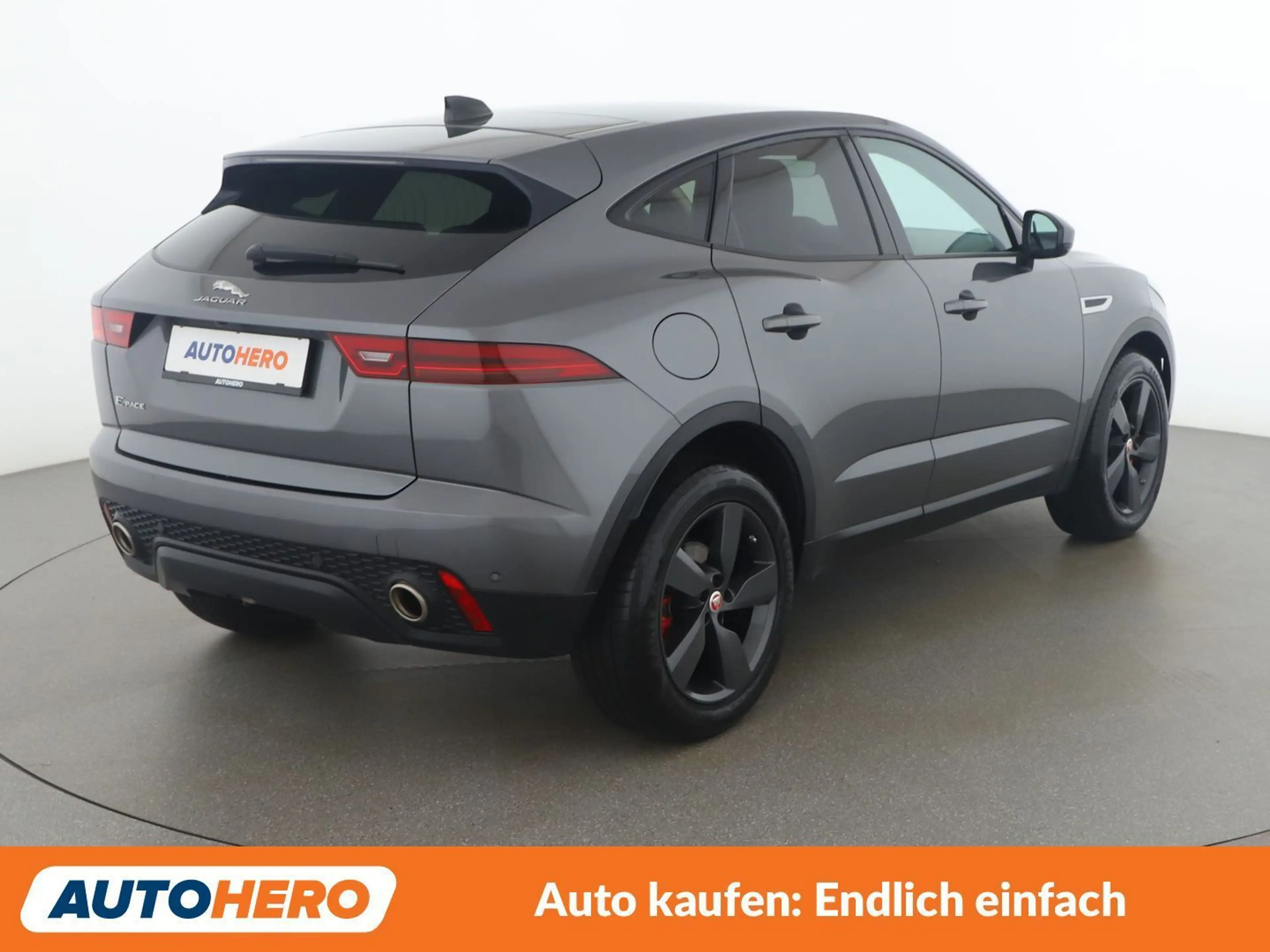 Jaguar E-Pace P250 AWD — photo 6