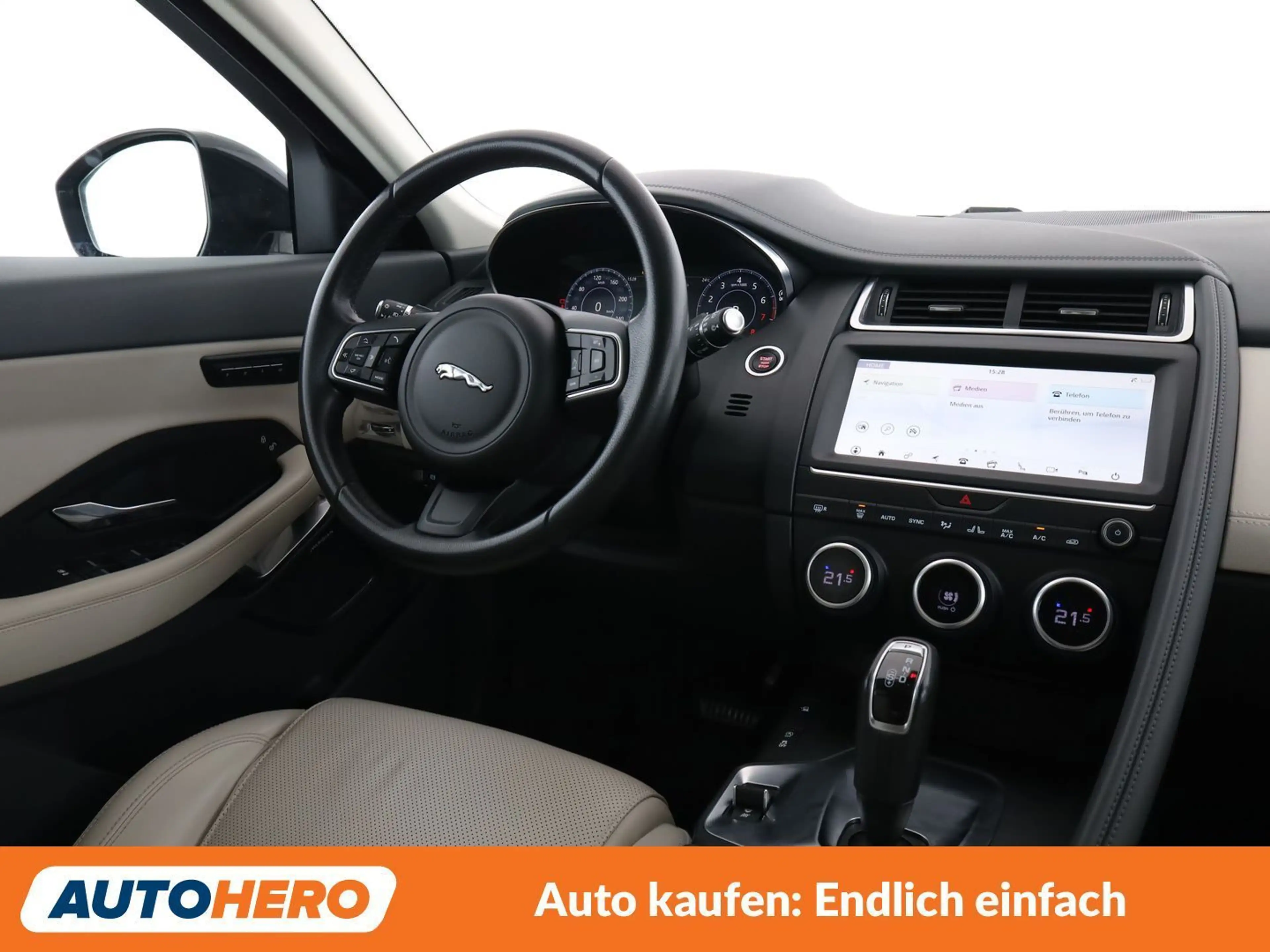 Jaguar E-Pace P250 AWD — photo 13