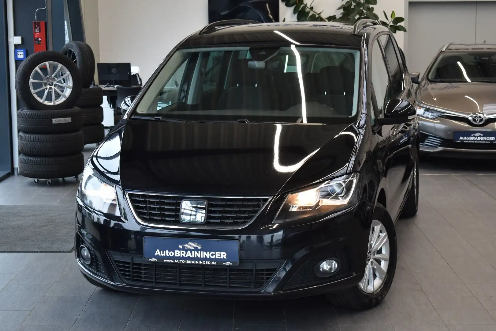 SEAT Alhambra 2.0TDI DSG Style 7-Sitzer Navi~RFK~AHK Noir - 1