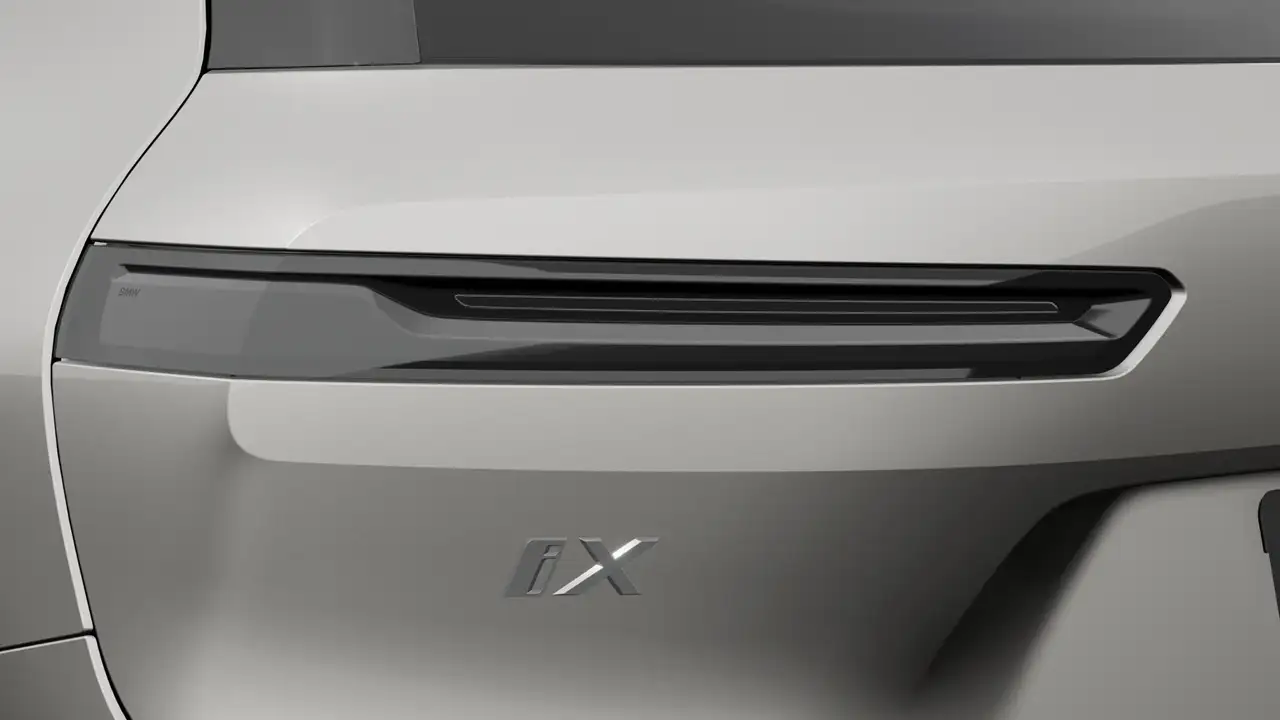 BMW iX снимка BMW iX