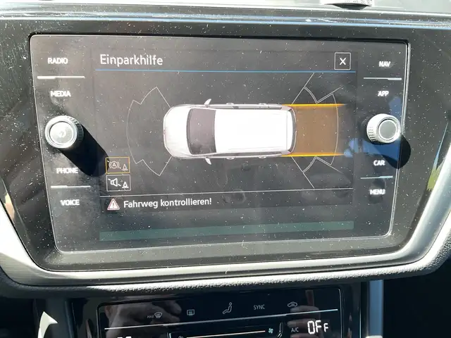Volkswagen Touran view 15