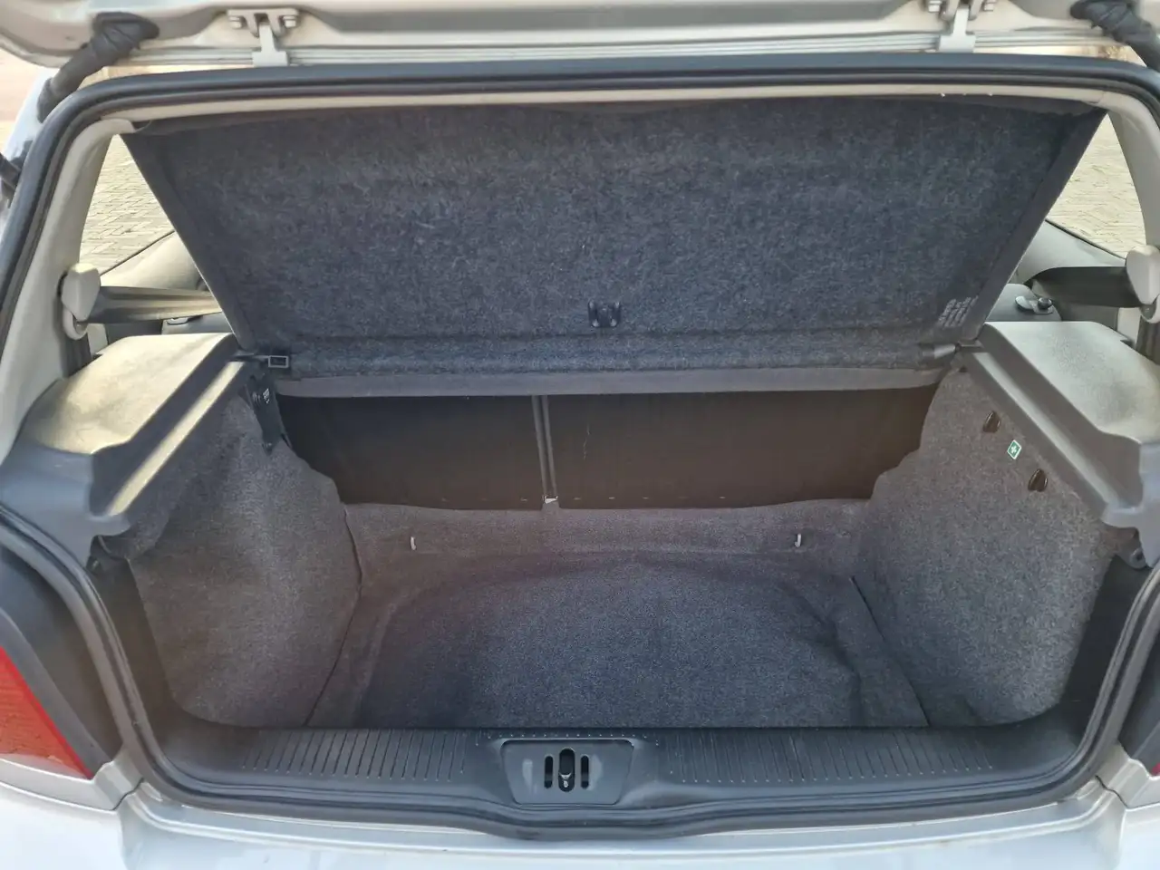 Volkswagen Polo 1.4-16V Trendline, foto 7