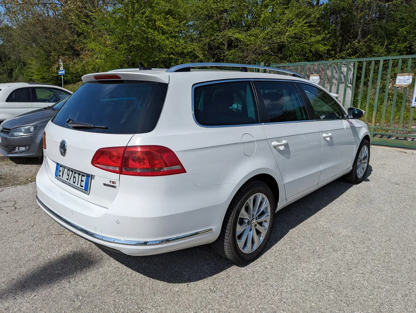 Volkswagen Passat Variant 1.4 TSI Ecofuel Comfortline DSG Weiß - 2