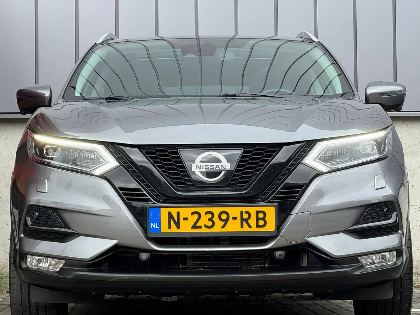 Nissan Qashqai 1.2 116PK Automaat Tekna + Pano Leer Dode-hoek 360 Grijs - 2