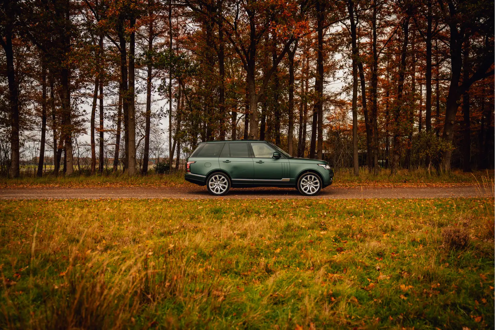 Land Rover Range Rover 3.0 TDV6 Vogue Unieke kleur(wrap) Zwart - 2