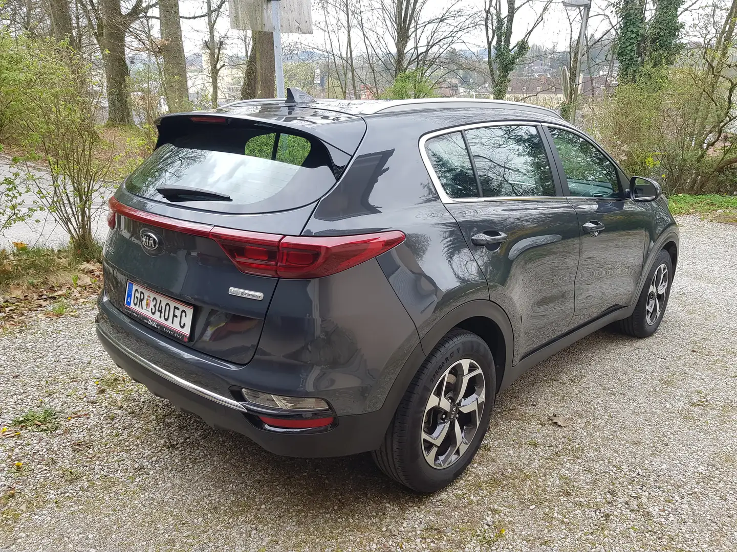 Kia Sportage Sportage 1,6 CRDI SCR Silber DCT Aut. Silber Grau - 2