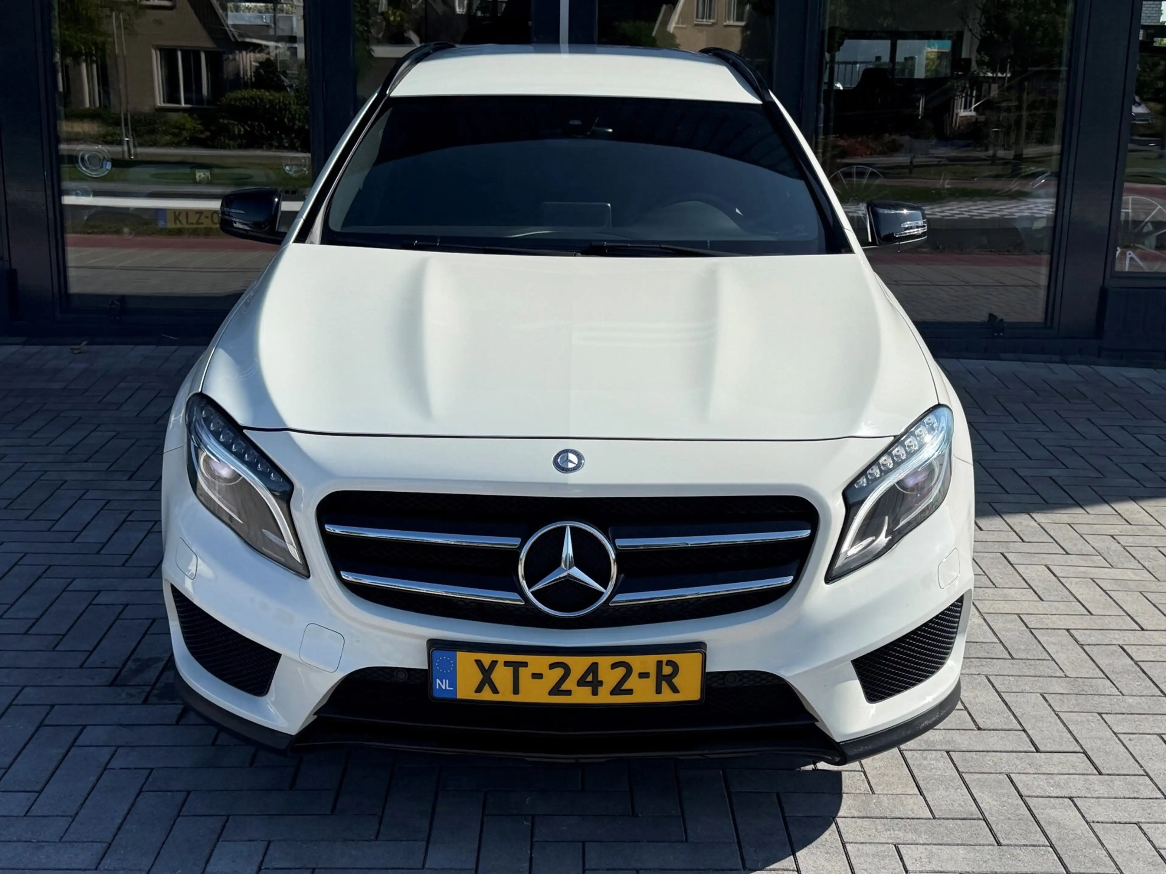 Mercedes-Benz GLA 180 AMG Night Edition Camera Navi — photo 3