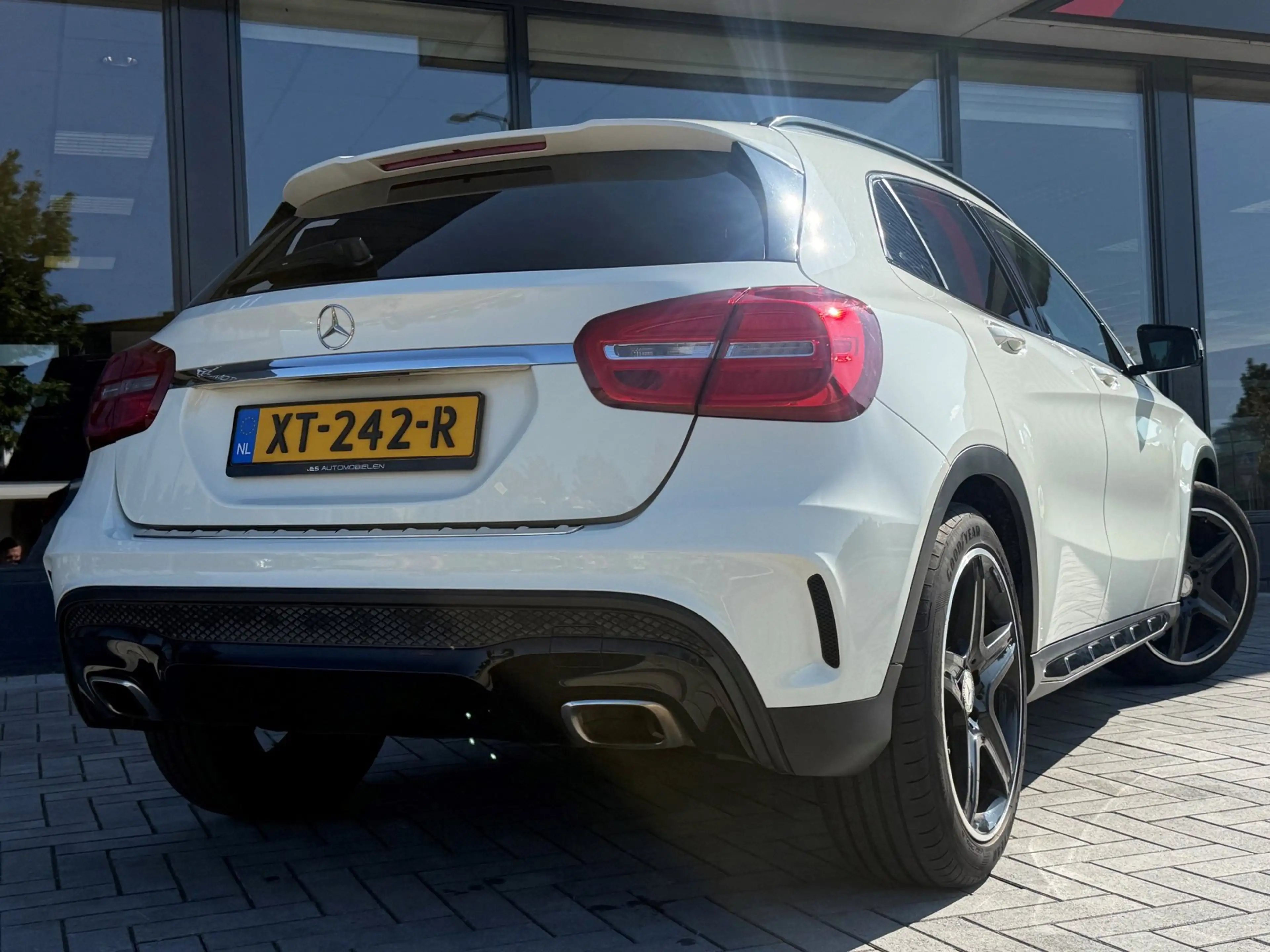 Mercedes-Benz GLA 180 AMG Night Edition Camera Navi — photo 11