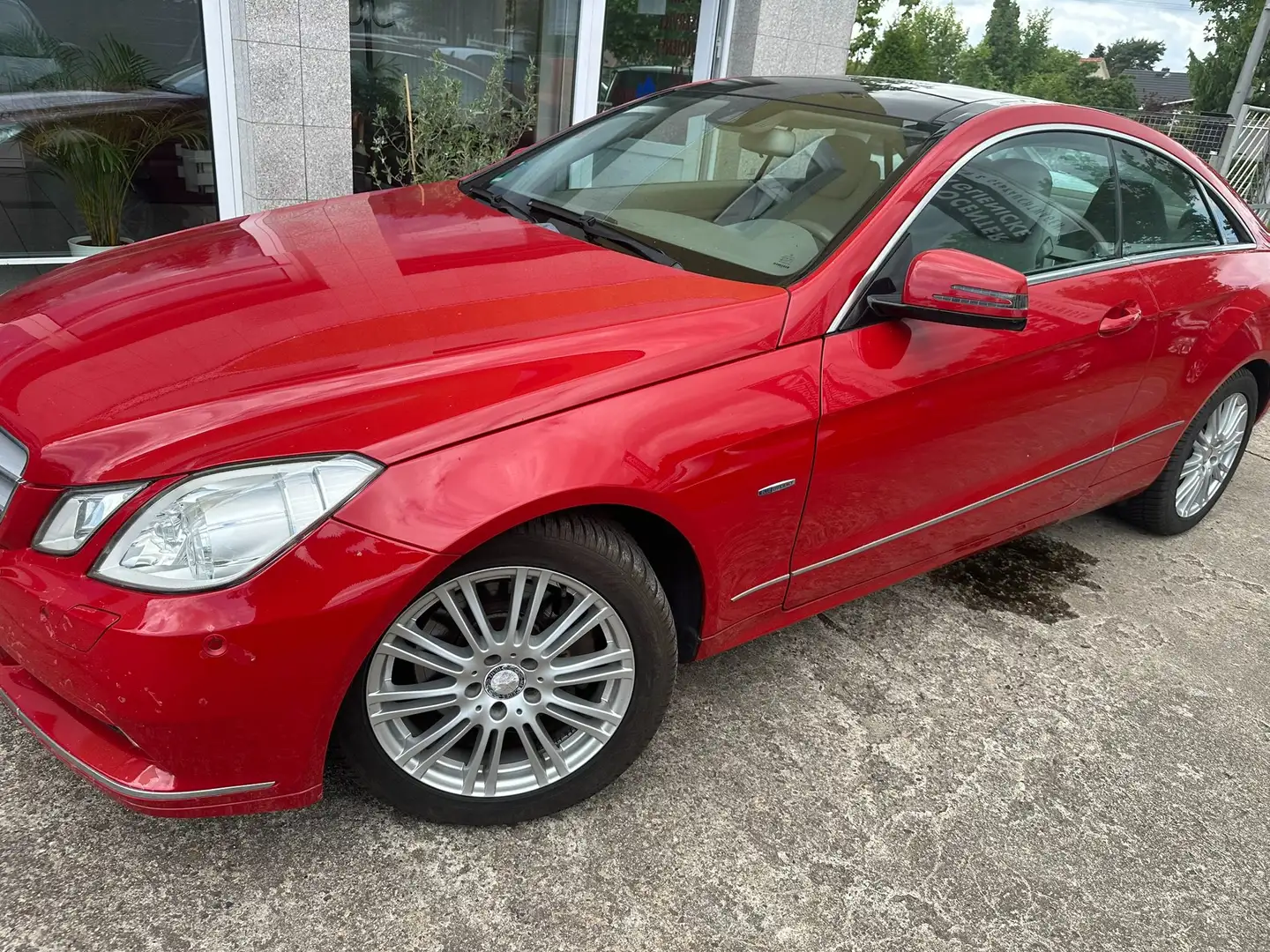 Mercedes-Benz E 350 CDI DPF Coupe BlueEFFICIENCY 7G-TRONIC Elegance Rot - 2