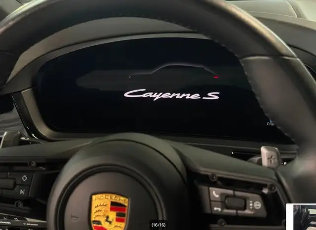 Porsche Cayenne view 14