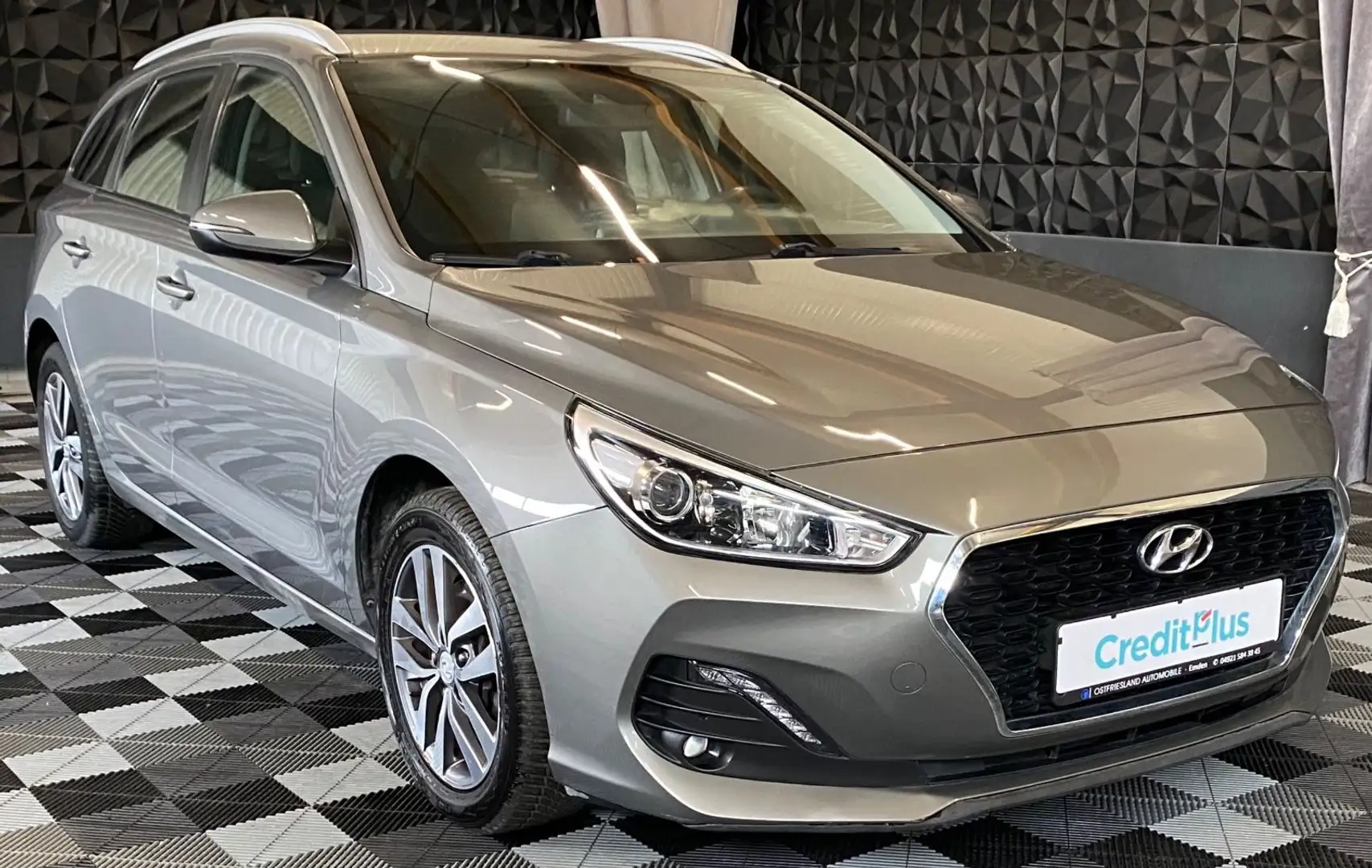 Hyundai i30 cw, Spurassistent, TÜV neu, PDC hinten,Klima Grijs - 1