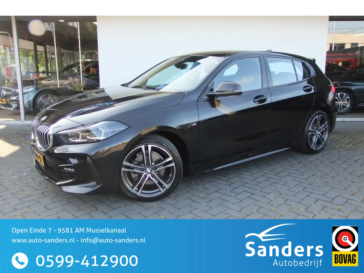BMW 118 1-serie 118i High Executive / M pakket/ 18 inch/ N Zwart - 1