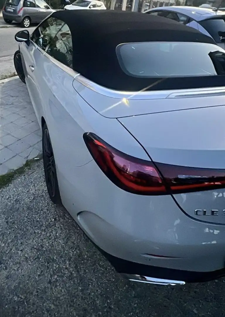 Mercedes-Benz CLE 300 Cabrio AMG Line Premium Plus 4matic auto - 2