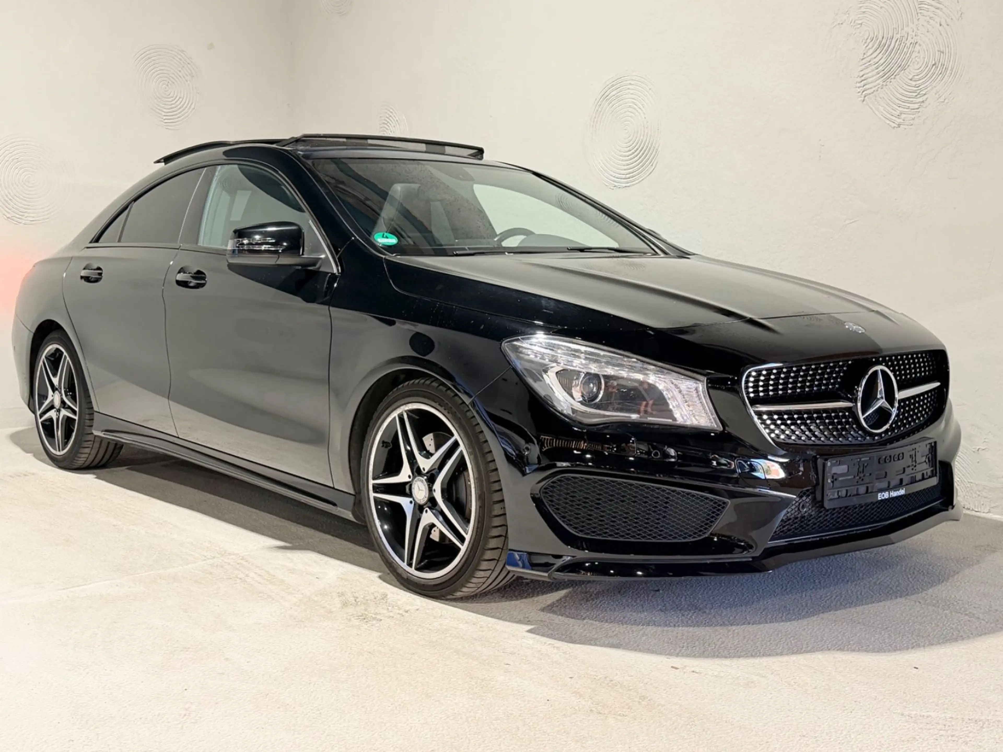 Mercedes-Benz CLA 220 CDI d AMG Line *Pano*Kamera*Leder — photo 3