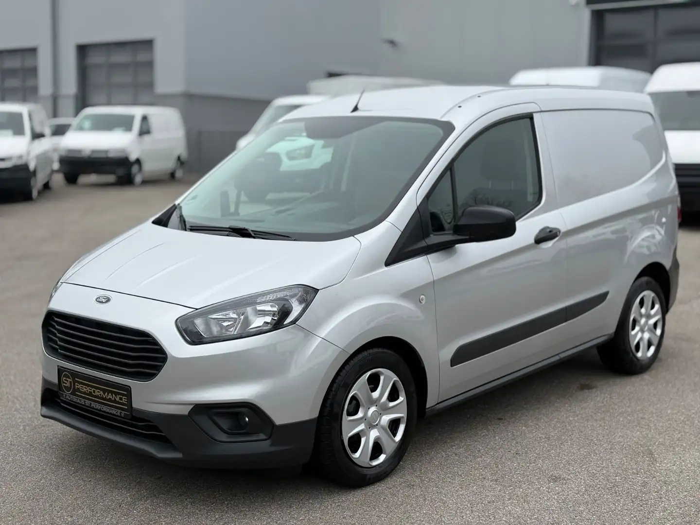 Ford Transit Courier Trend KLIMA NAVI TEMPO 1HAND EU6 Silber - 1