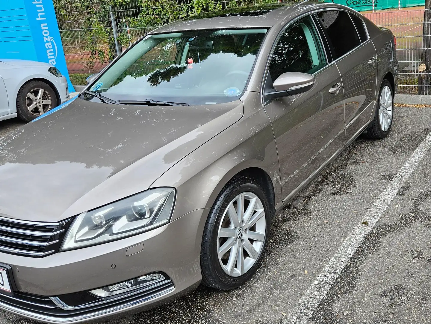 Volkswagen Passat Passat Highline 2,0 TDI DPF 4Motion DSG Highline Braun - 1