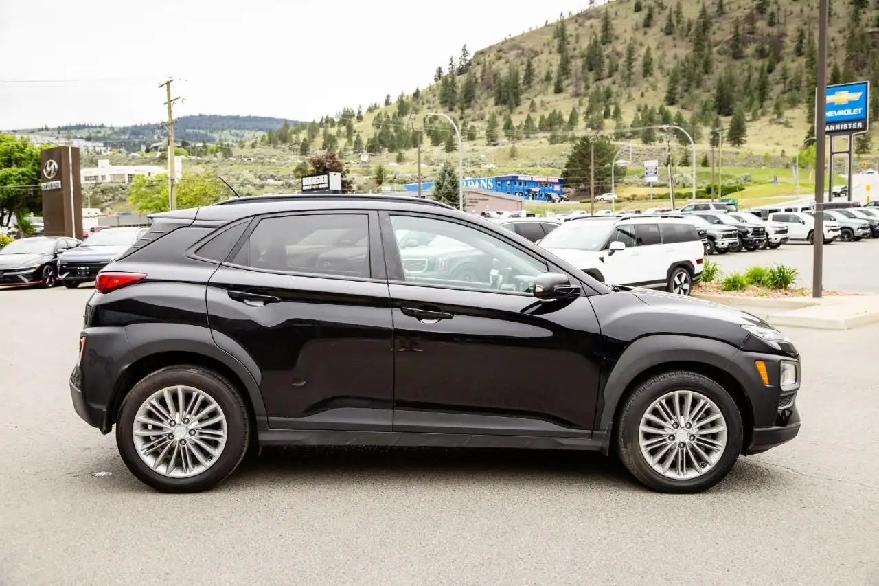 Hyundai KONA снимка Hyundai KONA