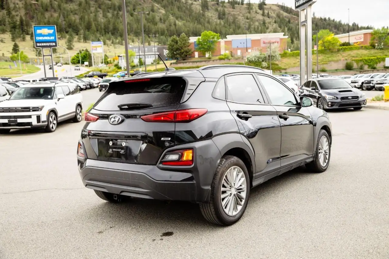 Hyundai KONA снимка Hyundai KONA