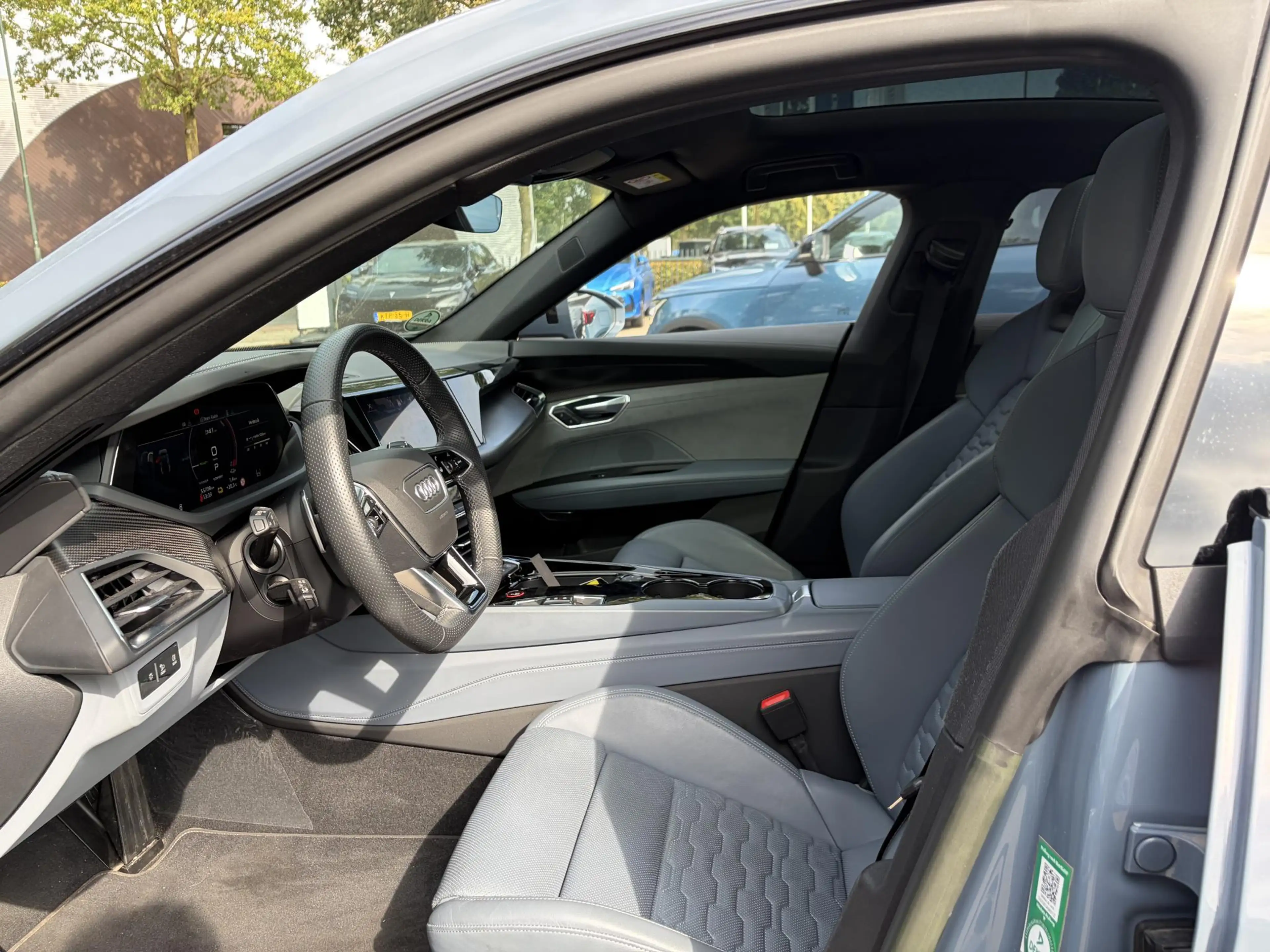 Audi e-tron GT GT 93 kWh 4WD VAN: 56.900,- VOOR: 53.877,- UW HERS — photo 2