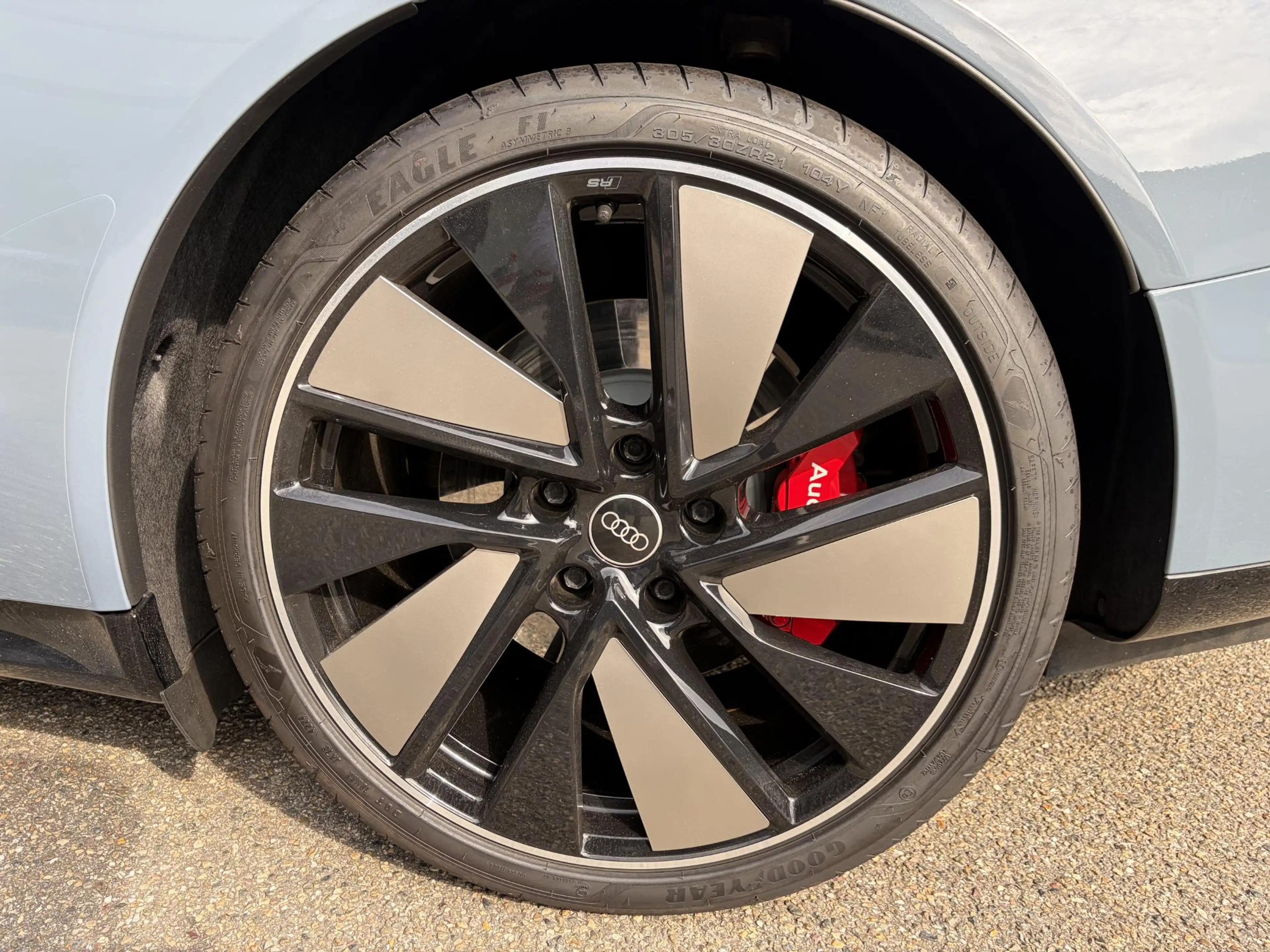 Audi e-tron GT GT 93 kWh 4WD VAN: 56.900,- VOOR: 53.877,- UW HERS — photo 17