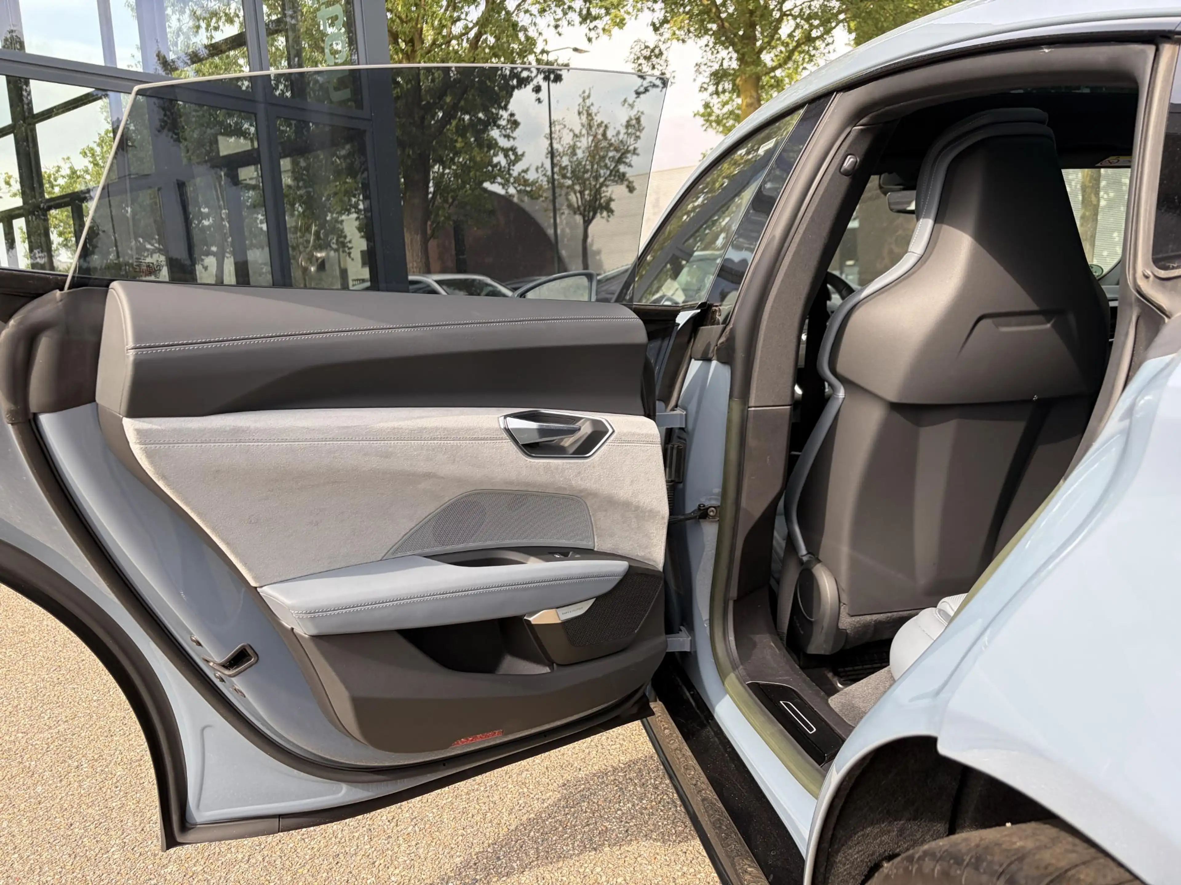 Audi e-tron GT GT 93 kWh 4WD VAN: 56.900,- VOOR: 53.877,- UW HERS — photo 16