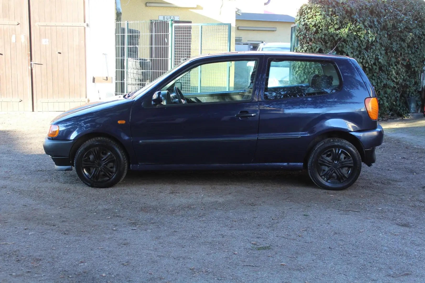 Volkswagen Polo 1.6 Automatik*TÜV NEU* Blau - 2